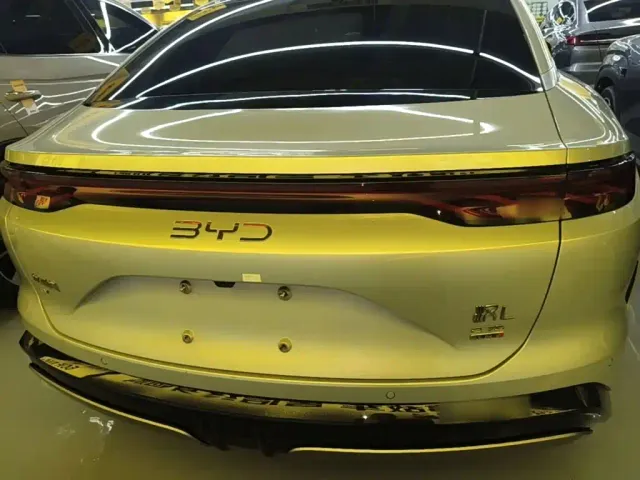 BYD Han L — Фото автомобиля 3