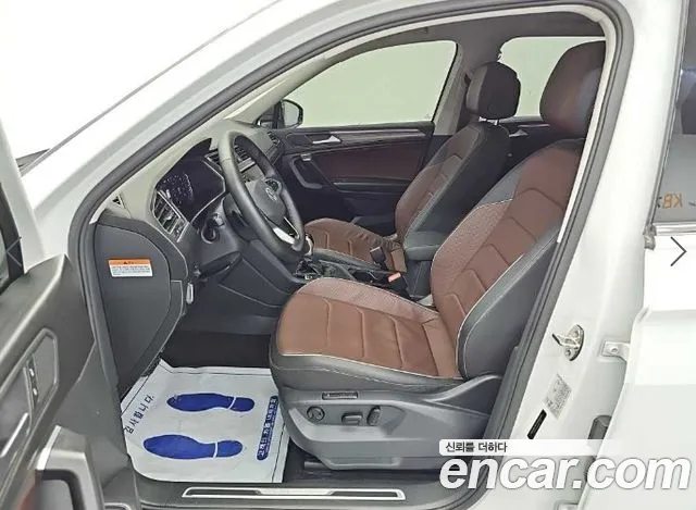 Volkswagen Tiguan — Фото автомобиля 11
