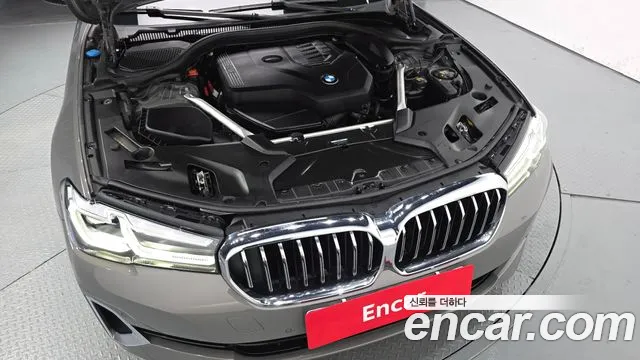BMW 5-Series — Фото автомобиля 5