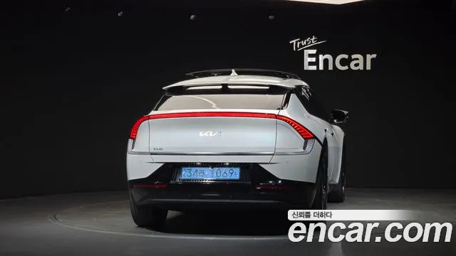 Kia EV6 — Фото автомобиля 4