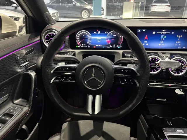 Mercedes-Benz A-Class — Фото автомобиля 14