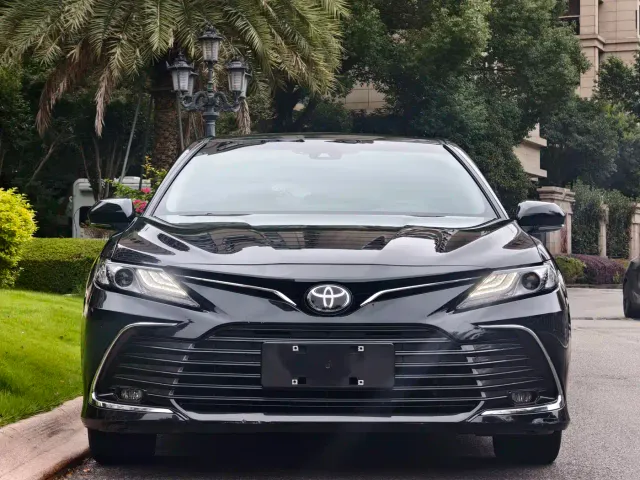 Toyota Camry — Фото автомобиля 3