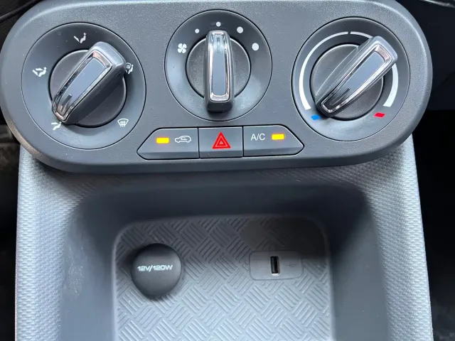 Wuling Hongguang — Фото автомобиля 13