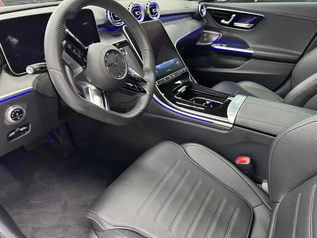 Mercedes-Benz C-Class — Фото автомобиля 4