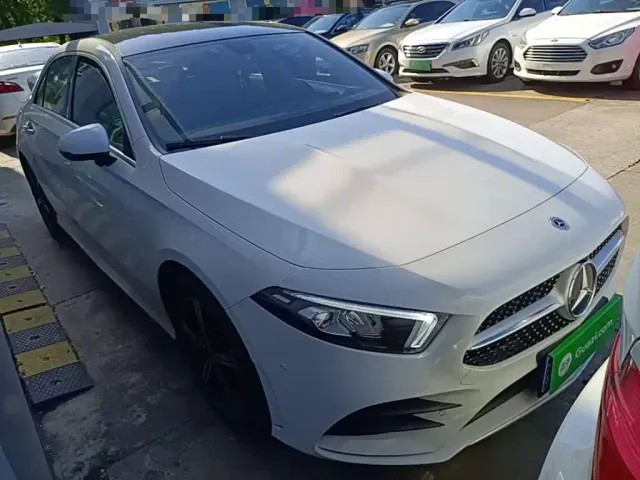 Mercedes-Benz A-Class — Фото автомобиля 3