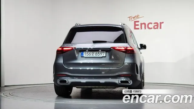 Mercedes-Benz GLE-Class — Фото автомобиля 4