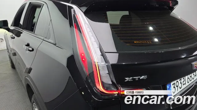 Cadillac XT4 2.0 Sport AWD — Фото автомобиля 23