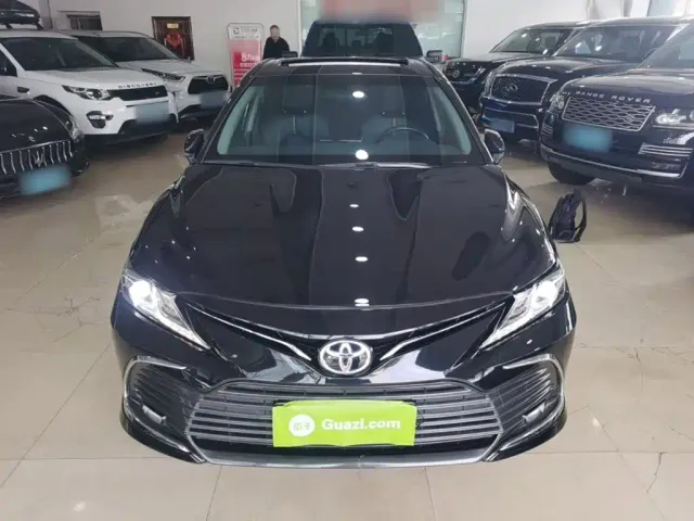 Toyota Camry — Фото автомобиля 2