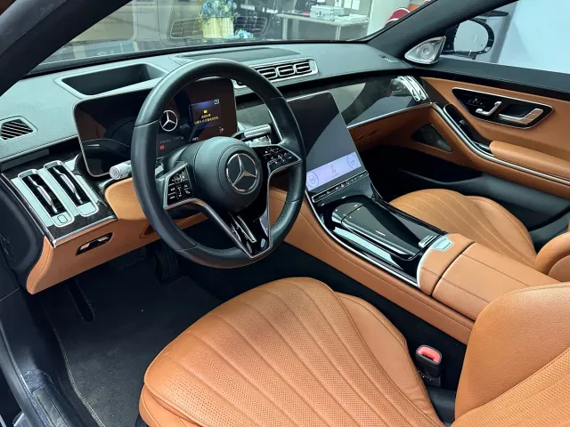 Mercedes-Benz S-Class — Фото автомобиля 12