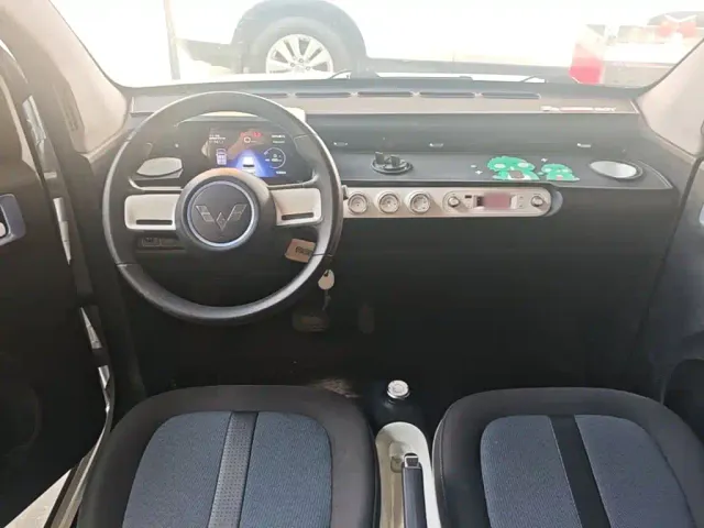 Wuling Hongguang Mini EV — Фото автомобиля 9