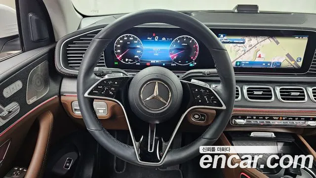 Mercedes-Benz GLE-Class — Фото автомобиля 13