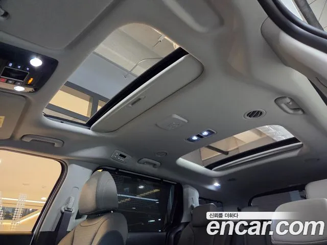 Kia Carnival 4th Gen — Фото автомобиля 11