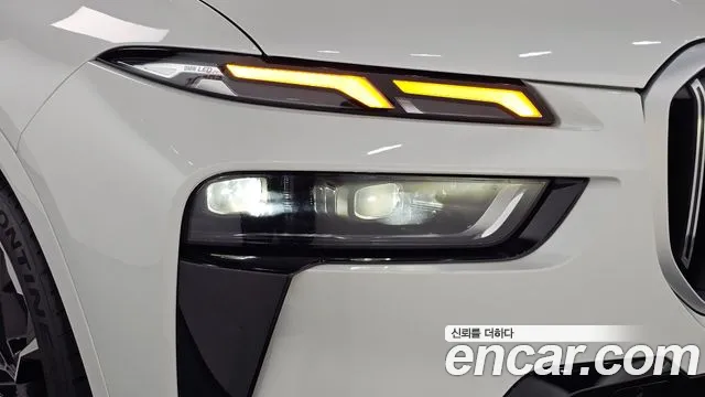 BMW X7 — Фото автомобиля 18