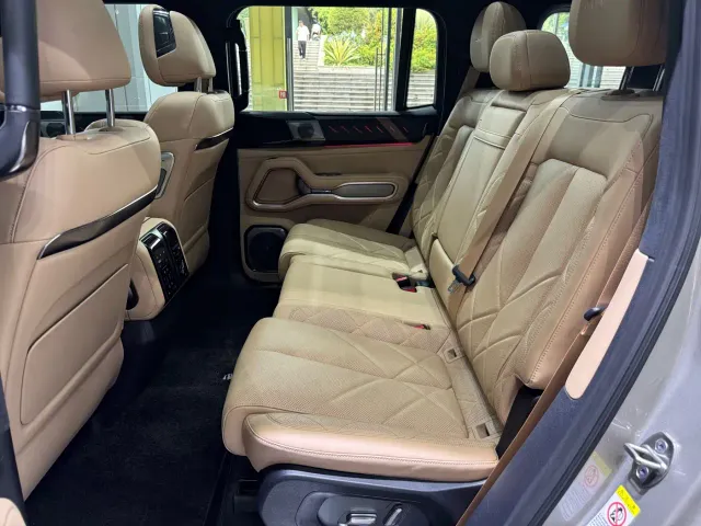 BYD FangChengBao Leopard 8 — Фото автомобиля 8
