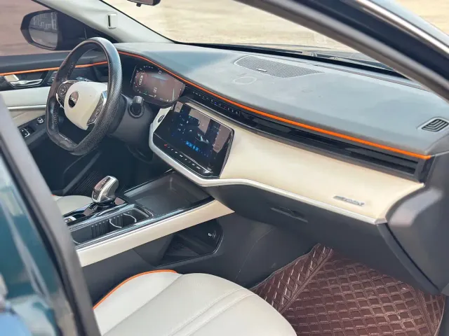 Dongfeng Yixuan MAX — Фото автомобиля 13
