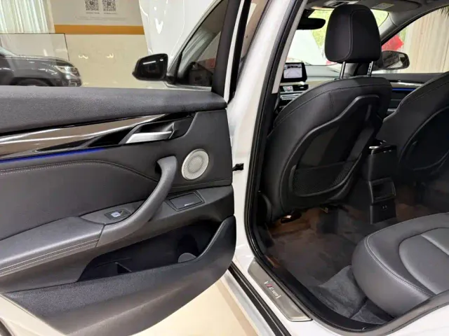 BMW X1 — Фото автомобиля 17