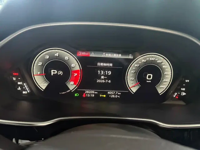 Audi Q3 — Фото автомобиля 6