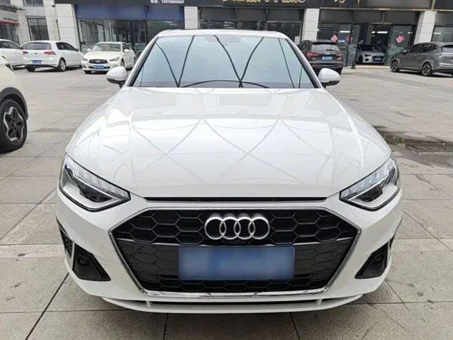 Audi A4L — Фото автомобиля 2
