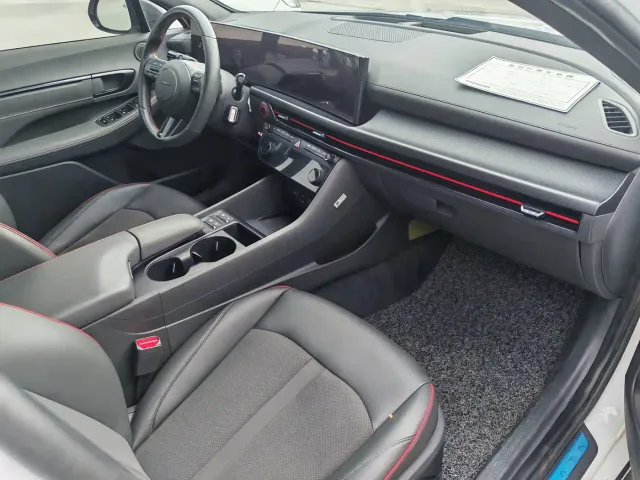 Hyundai Sonata — Фото автомобиля 7