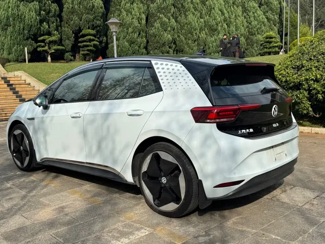 Volkswagen ID.3 — Фото автомобиля 6