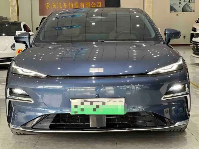Geely Galaxy Xingyao 8 — Фото автомобиля 2