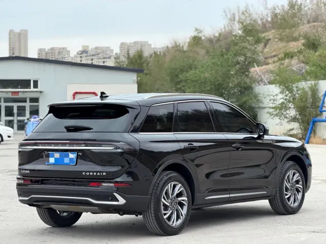 Lincoln Corsair — Фото автомобиля 4