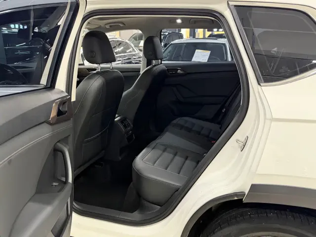Volkswagen Tharu — Фото автомобиля 11