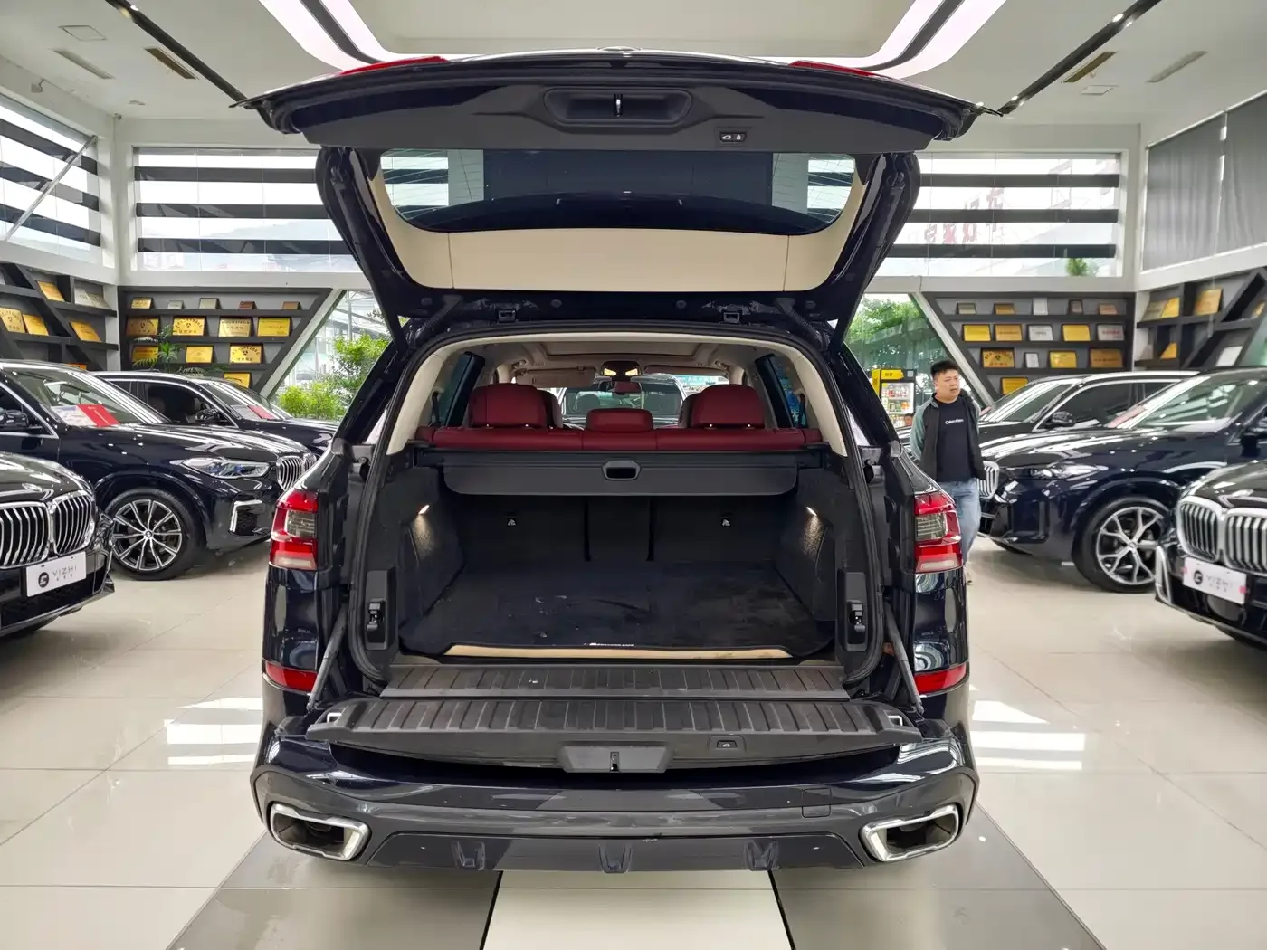 BMW BMW X5 2022 xDrive 30Li Premium M Sport Package — Фото автомобиля 15