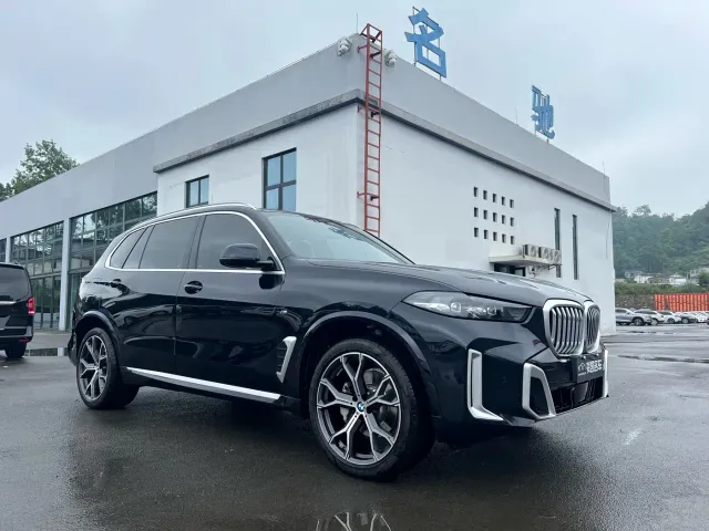 BMW X5 — Фото автомобиля 3
