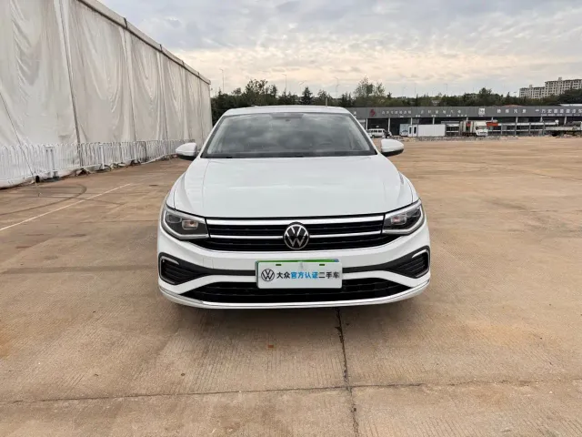 Volkswagen Bora — Фото автомобиля 2