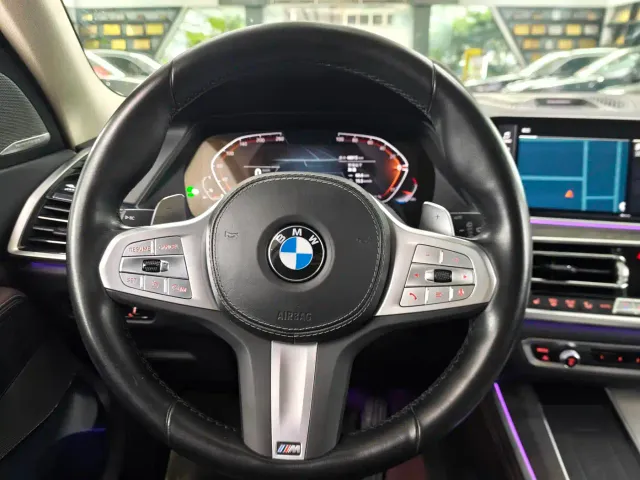 BMW X5 — Фото автомобиля 9