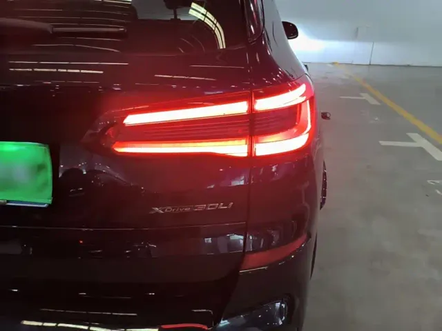 BMW X5 — Фото автомобиля 7