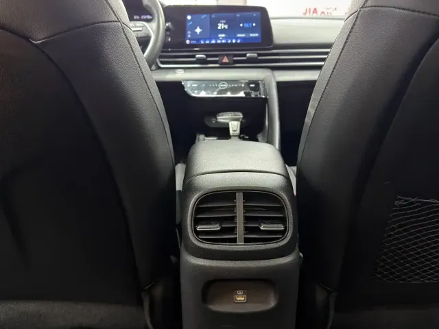 Hyundai Elantra — Фото автомобиля 19