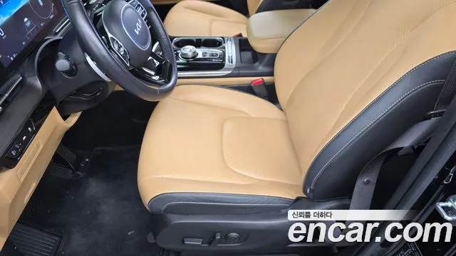 Kia Canival — Фото автомобиля 22