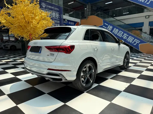 Audi Q3 — Фото автомобиля 17