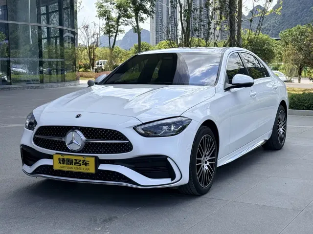 Фотография автомобиля — Mercedes-Benz C-Class