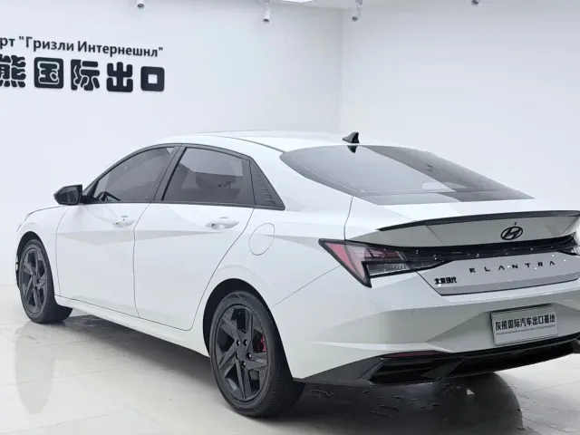 Hyundai Elantra — Фото автомобиля 6