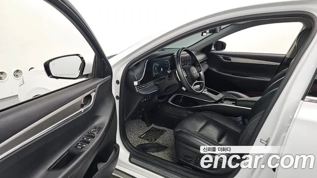 Hyundai Grandeur (New) Hybrid — Фото автомобиля 15