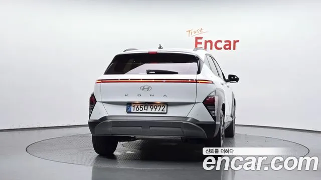 Hyundai Kona SX2 — Фото автомобиля 4