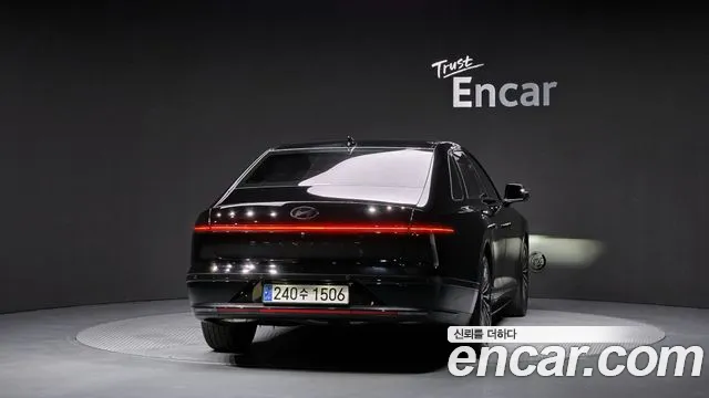 Hyundai Grandeur GN7 — Фото автомобиля 4