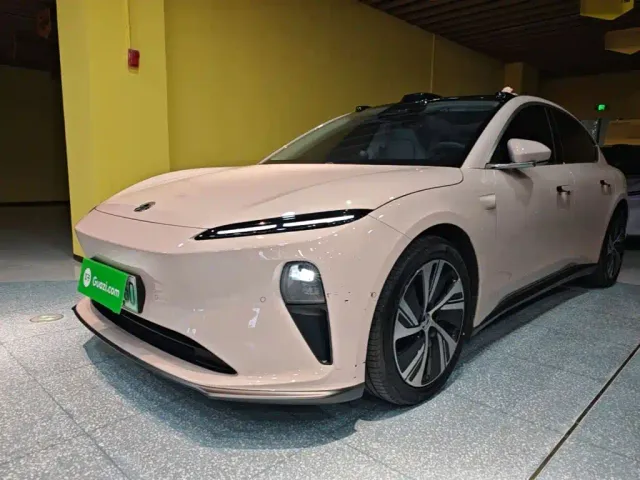 Фотография автомобиля — Nio ET5