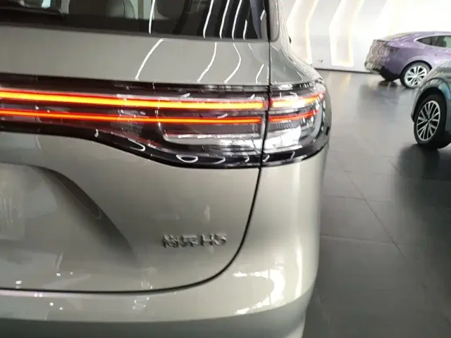 Shangjie SUV — Фото автомобиля 7