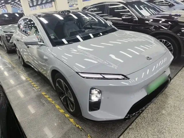 Nio ET5 Touring — Фото автомобиля 3