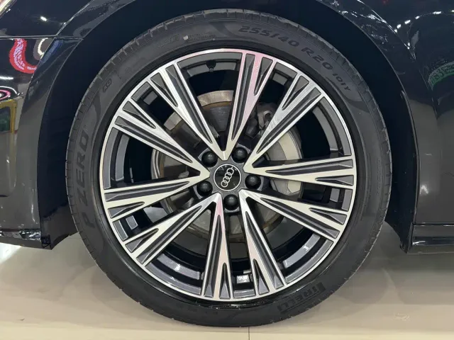 Audi A6L — Фото автомобиля 19