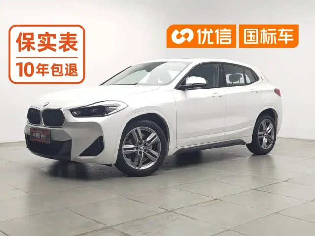 Фотография автомобиля — BMW X2