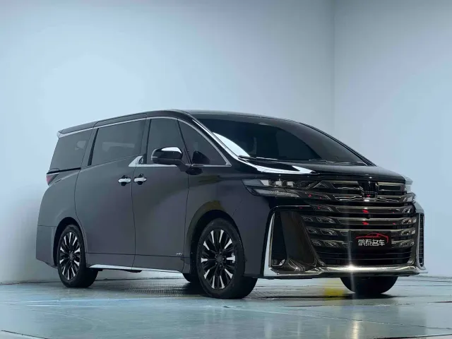 Toyota Vellfire — Фото автомобиля 4