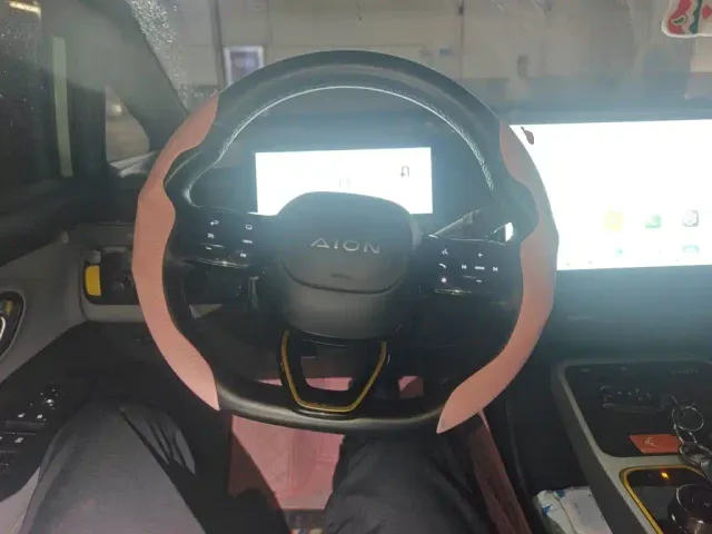 GAC Aion Y — Фото автомобиля 2