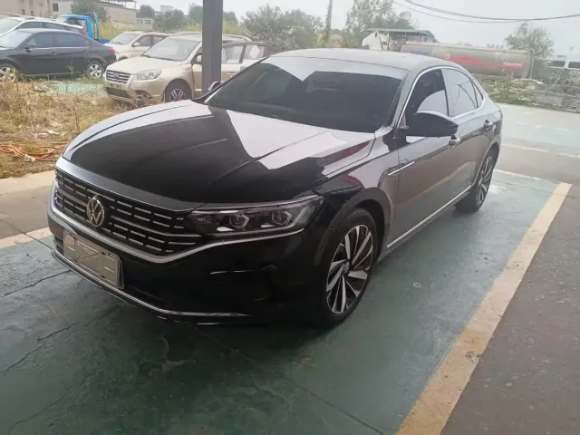 Фотография автомобиля — Volkswagen Passat