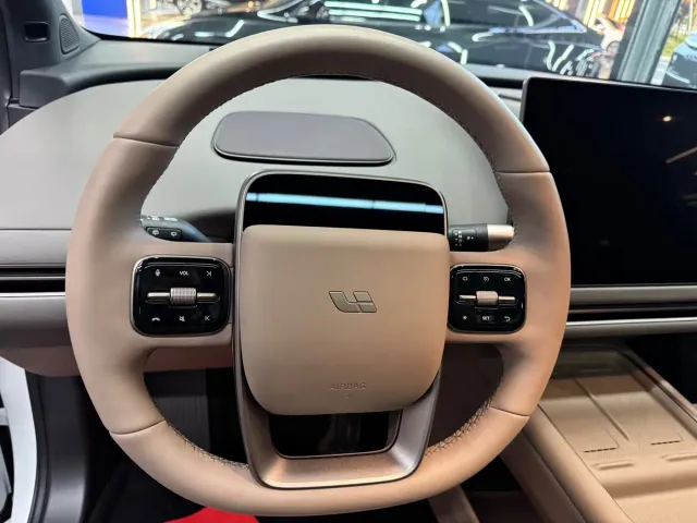 Li Auto i6 — Фото автомобиля 6