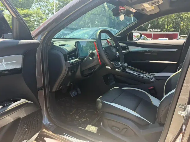MG MG5 Scorpio 2022 1.5T Luxury Edition — Фото автомобиля 5